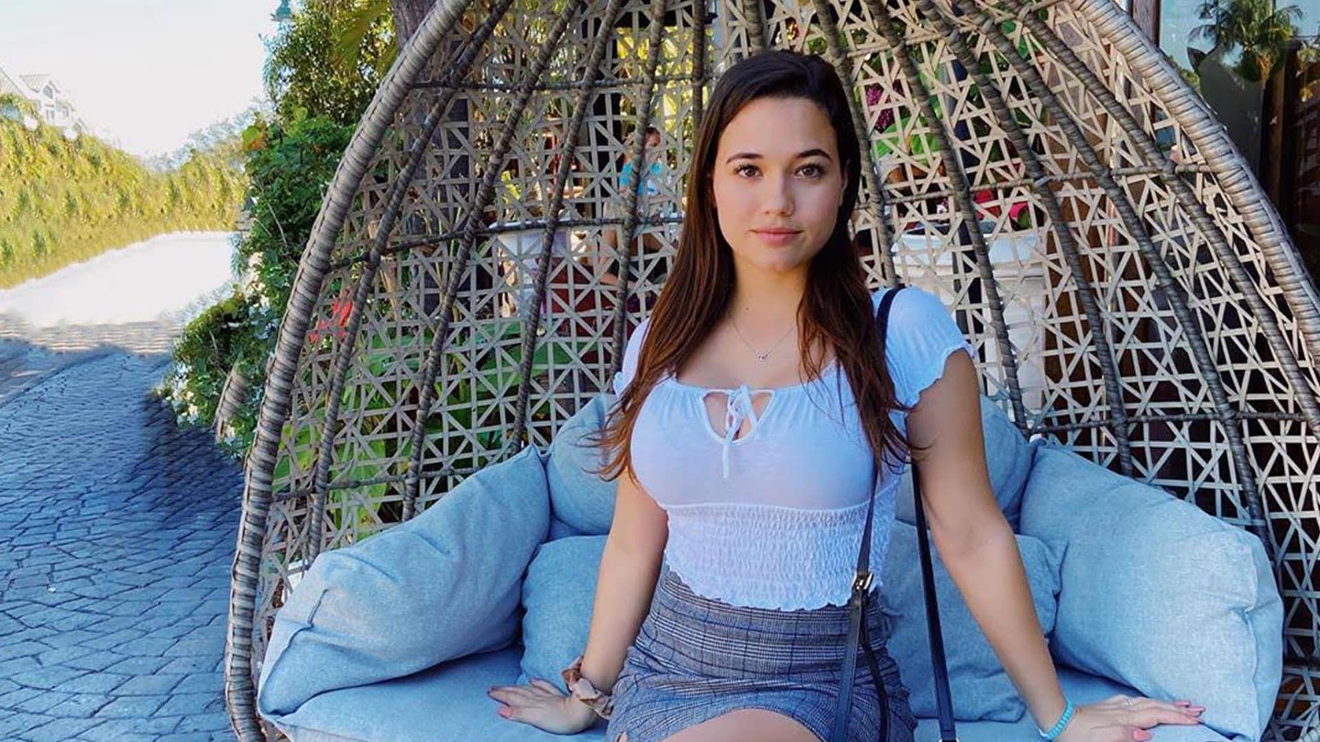 How did Sofia Gomez become famous? Her Age, Height, TikTok