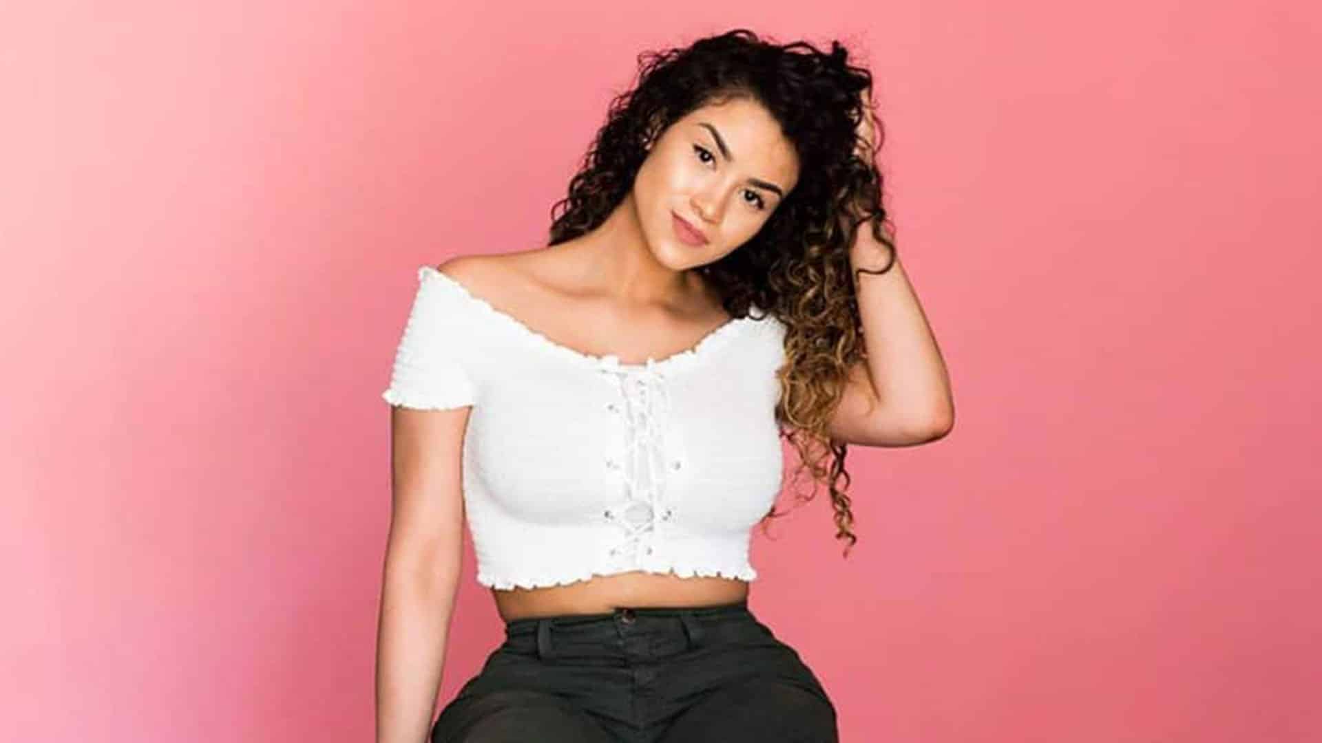 Meet "Sheismichaela", Michaela Mendez Age, Height, Boyfriend