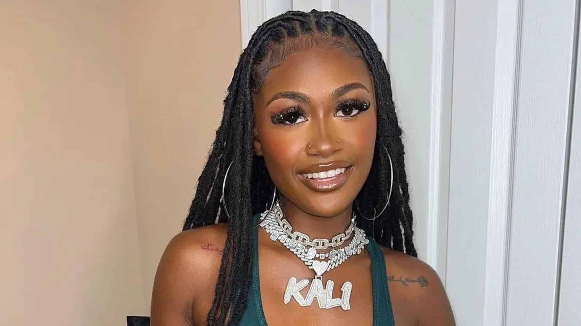 How did Kaliii Become Famous? Her Age, Body Measurements, BF