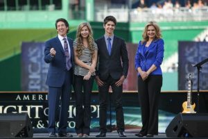 Did pastor Joel Osteen get divorced with Victoria? Wiki: Wife, Net Worth