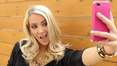 YouTuber Jenna Marbles’ Wiki: Net Worth, Dog, Boyfriend Julien Solomita, Married, Engaged