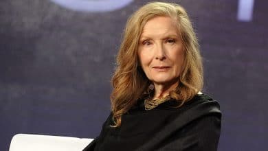 What happened to actress Frances Conroy eye? Her Bio: 