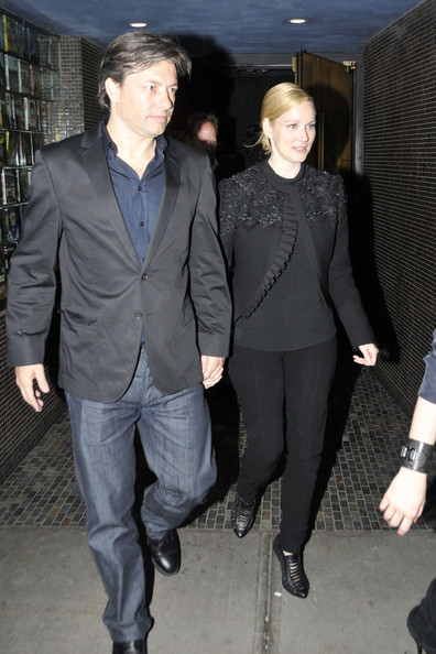 Who is Laura Linney’s husband Marc Schauer? Bio: Wedding, Age, Real ...