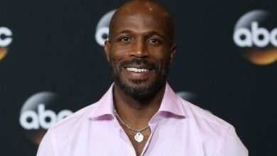 Actor Billy Brown from “Dexter” - Wiki, Net Worth, Wife, Body, Family, Parents, Height