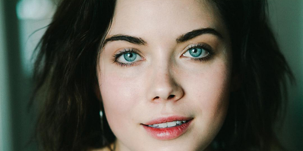 Who Is Grace Phipps From “vampire Diaries” And “falling For Ya