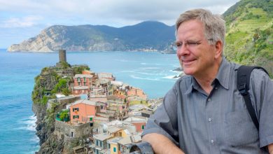 Where is Travel Guide Rick Steves Now? His Wiki, Divorce, ex-wife Anne Steves, Europe, Tours, Travel Luggage