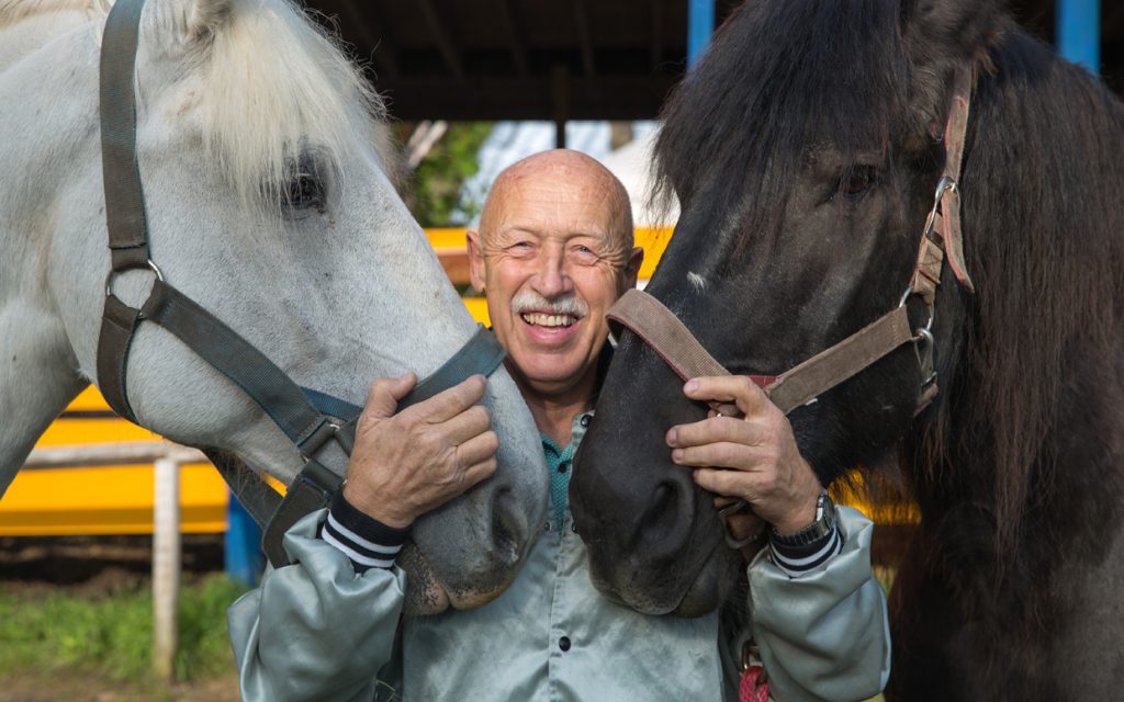 Dr. Pol’s children Charles, Kathy and Diane Jr wiki bio, age, adopted