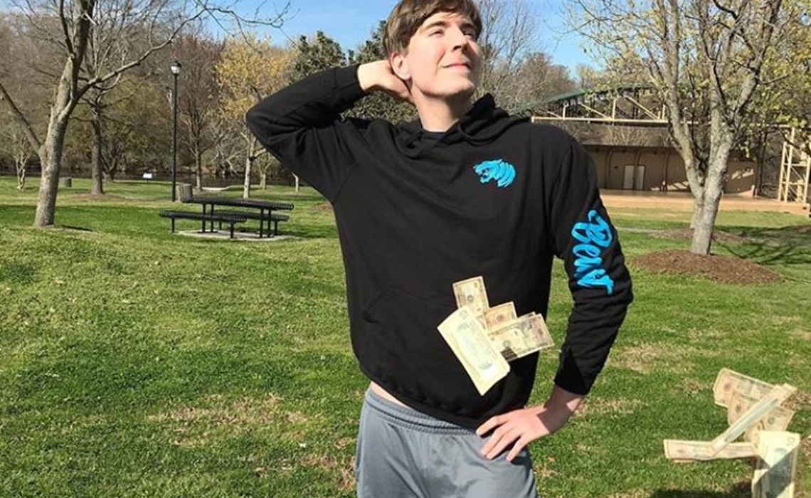 Mr Beast Wiki Bio, net worth, age, brother, girlfriend, family