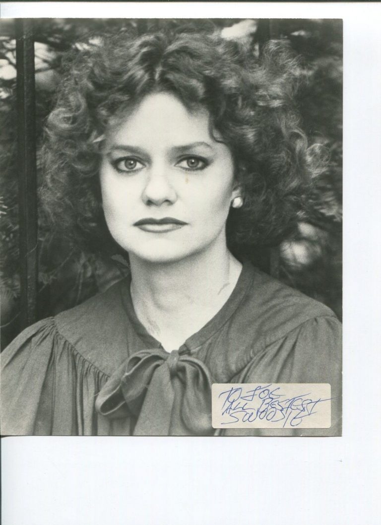 Swoosie Kurtz Wiki Bio, weight, sisters, net worth. Why is she so thin?