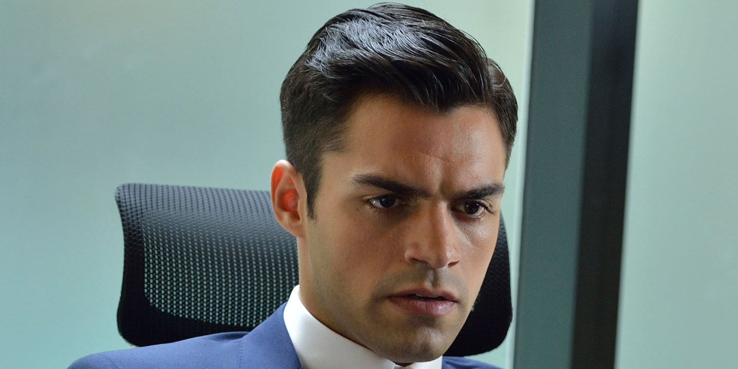 Sean Teale (Reign) Wiki Bio, ethnicity, wife, body, net worth. Is he gay?