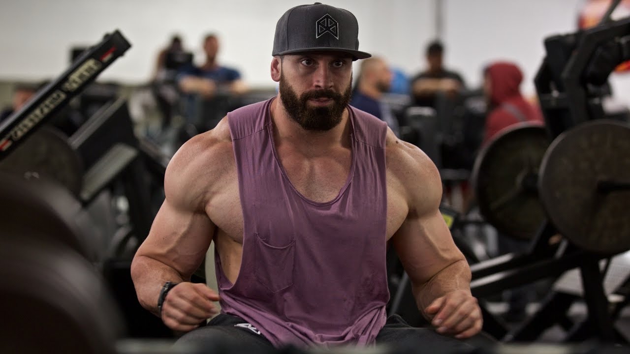 Bradley Martyn Wiki Bio, height, age, net worth, family, dating ...