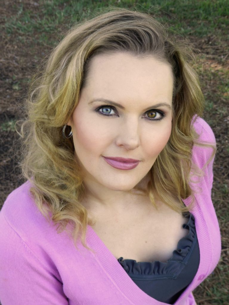 Katherine Norland Net Worth, Age, Eyes, Husband, Children, Wiki