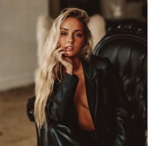 The Life and Career of Natalie Reynolds: Age, Parents, Leaked