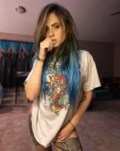 Who is Tabs24x7, and What is her Real Name? Her Age, Height, Bio