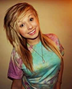 Who is Tabs24x7, and What is her Real Name? Her Age, Height, Bio