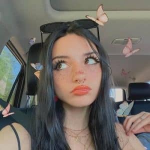 Lilmochidoll: the TikTok Star, Model, Singer, and Influencer