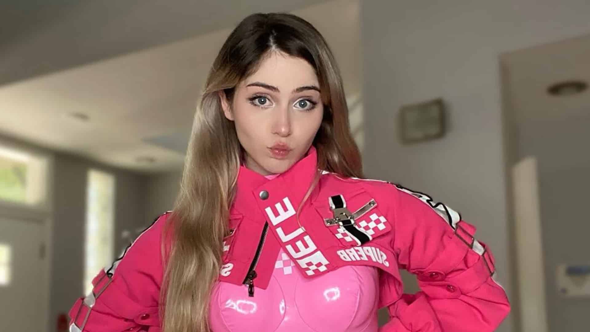 The Naked Truth about Avabamby Age, Body Measurements, BF