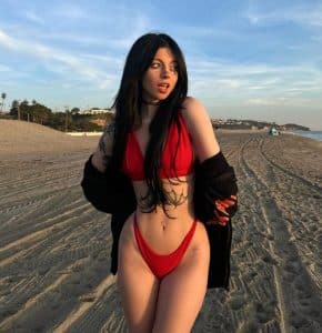 How did Cinnannoe became Famous? Her Age, Height, Boyfriend