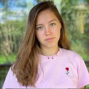 Why Is Peyton Coffee so Popular? Her Age, Height, Dating, Salary