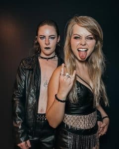 What Are Hailee and Kendra Famous for? Age, Wedding, Net Worth