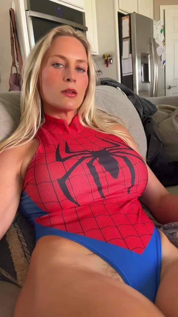 Who is Kendra Peach? Her Age, Height, Biography, Spouse, Salary