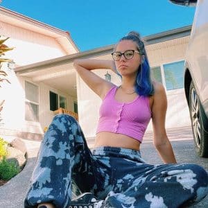Why Is Peyton Coffee so Popular? Her Age, Height, Dating, Salary